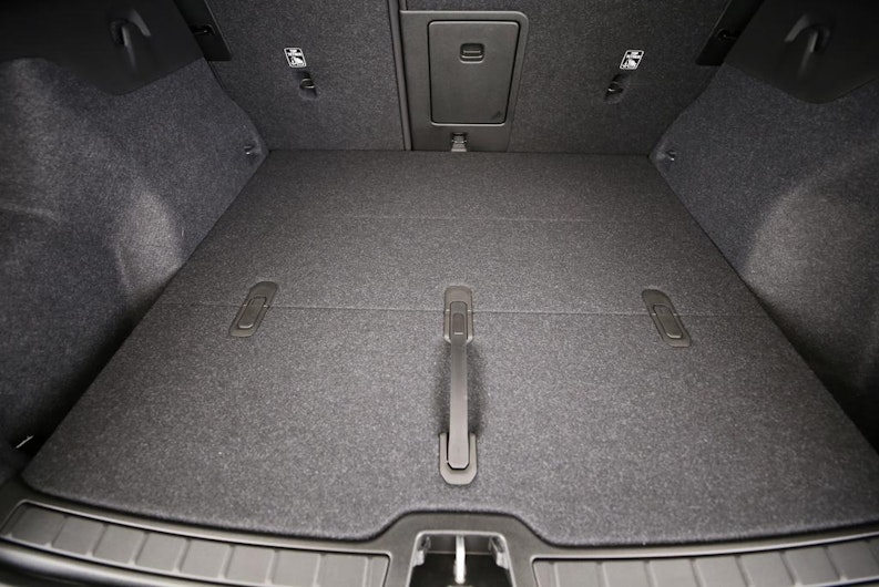 Vehicle image VOLVO C40