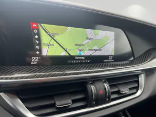 Alfa Romeo Stelvio 2.9 V6 Biturbo Q4 Quadrifoglio