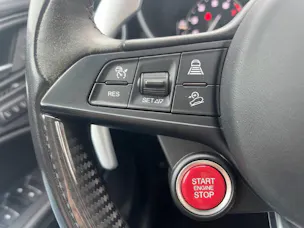 Alfa Romeo Stelvio 2.9 V6 Biturbo Q4 Quadrifoglio
