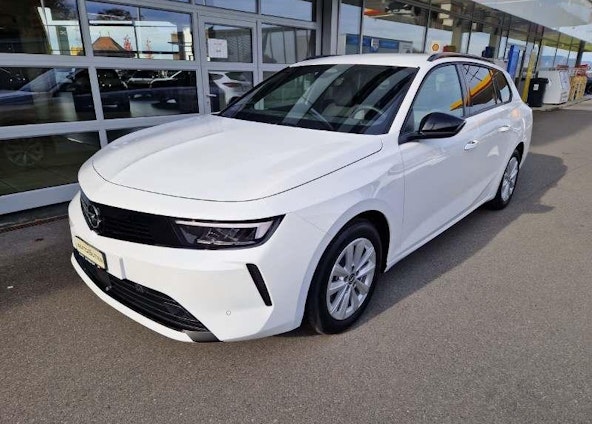 First vehicle image First vehicle image