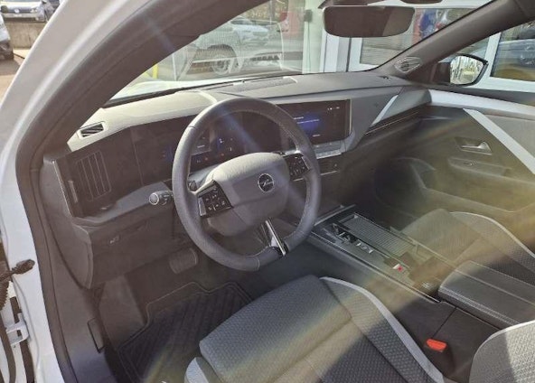 Vehicle image 5 Vehicle image 5