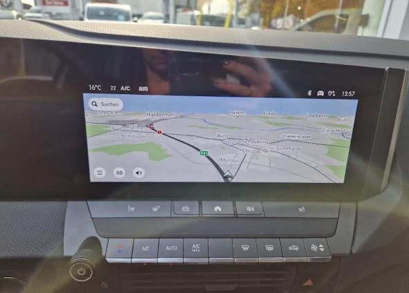 Vehicle image 8 Vehicle image 8