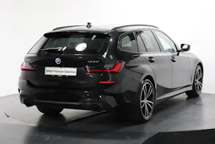 BMW 330i xDrive Touring