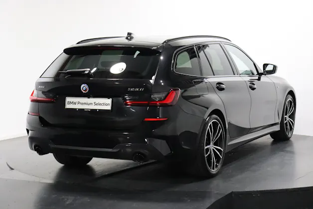 BMW 330i xDrive Touring