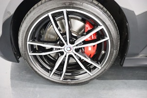 Vehicle image BMW 330i xDrive Touring