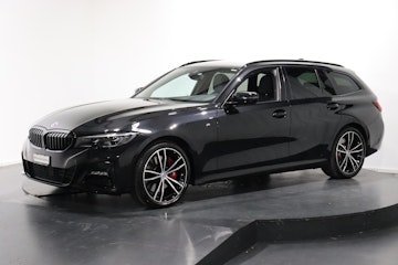 Vehicle image BMW 330i xDrive Touring