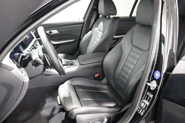 BMW 330i xDrive Touring