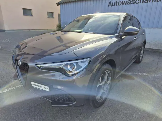 Alfa Romeo Stelvio 2.0 Q4 Sprint
