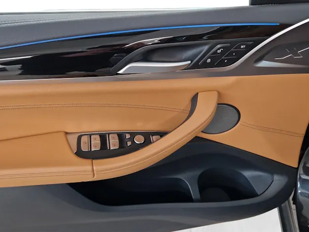 BMW iX3 Impressive