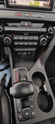 Vehicle image 18 Vehicle image 18