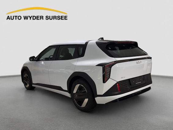 Vehicle image 3 Vehicle image 3