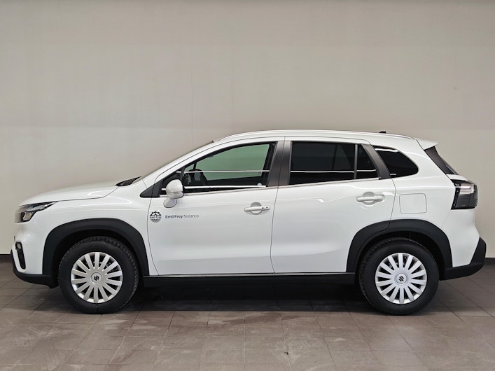 Vehicle image SUZUKI S-CROSS