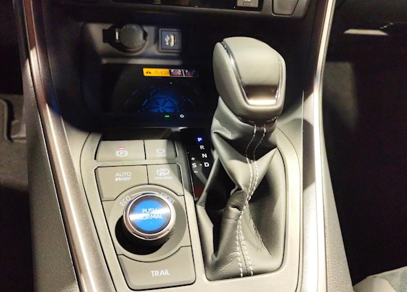 Vehicle image 13 Vehicle image 13