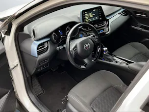 Toyota C-HR 2.0 VVTi HSD Trend