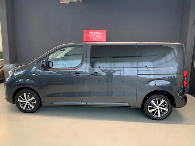 Toyota PROACE Verso L1 2.2 D Trend