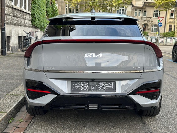 Vehicle image 4 Vehicle image 4