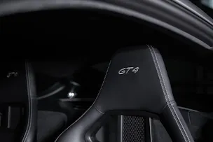 Porsche Cayman 3.8  GT4