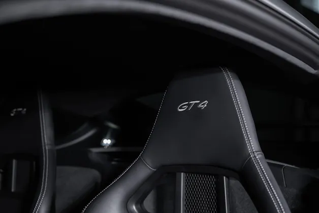 Porsche Cayman 3.8  GT4