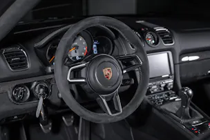 Porsche Cayman 3.8  GT4