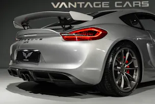 Porsche Cayman 3.8  GT4