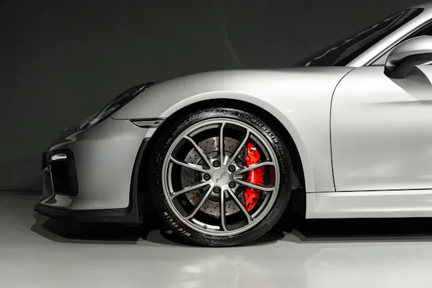 Porsche Cayman 3.8  GT4