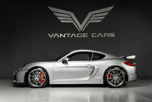 Porsche Cayman 3.8  GT4