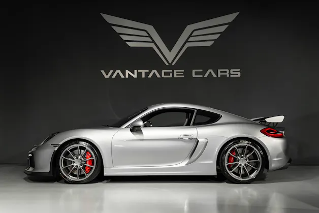 Porsche Cayman 3.8  GT4
