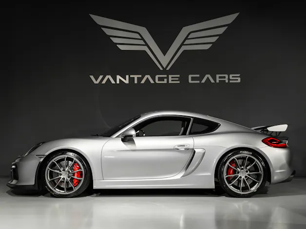 Porsche Cayman 3.8 GT4