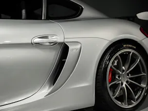 Porsche Cayman 3.8 GT4