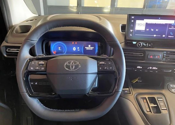 Fahrzeugbild 10 Fahrzeugbild 10