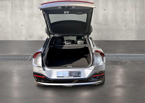 Vehicle image 3 Vehicle image 3