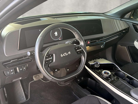 Vehicle image 6 Vehicle image 6