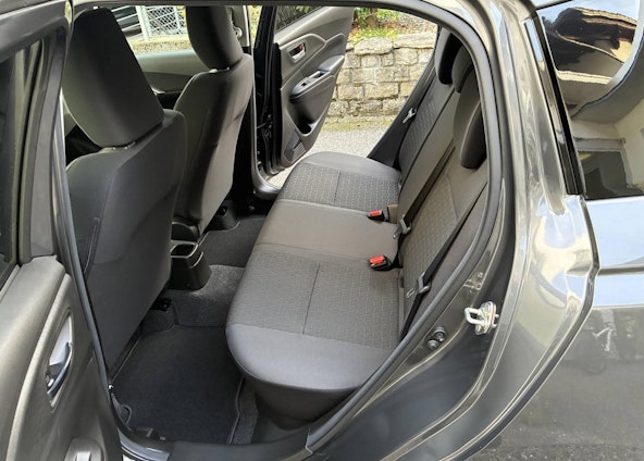 Vehicle image 8 Vehicle image 8