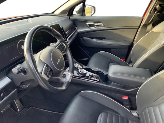 Vehicle image 4 Vehicle image 4