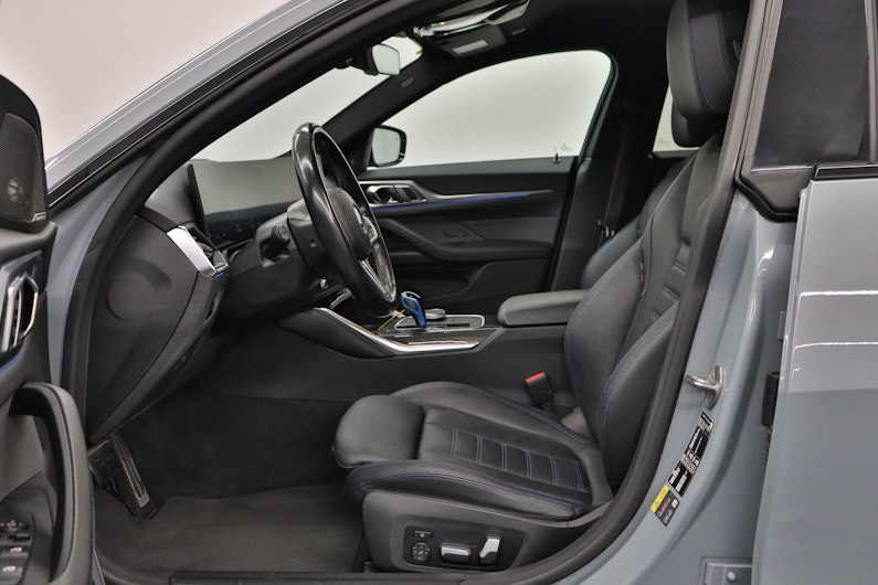 Vehicle image BMW i4