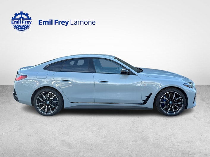 Vehicle image BMW i4