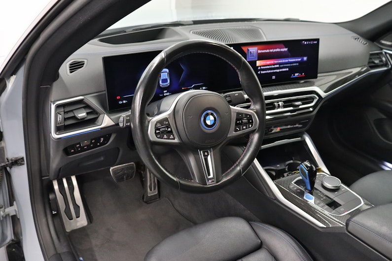 Vehicle image BMW i4