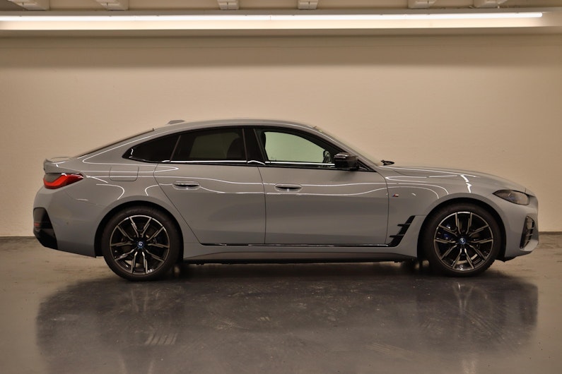 Vehicle image BMW i4