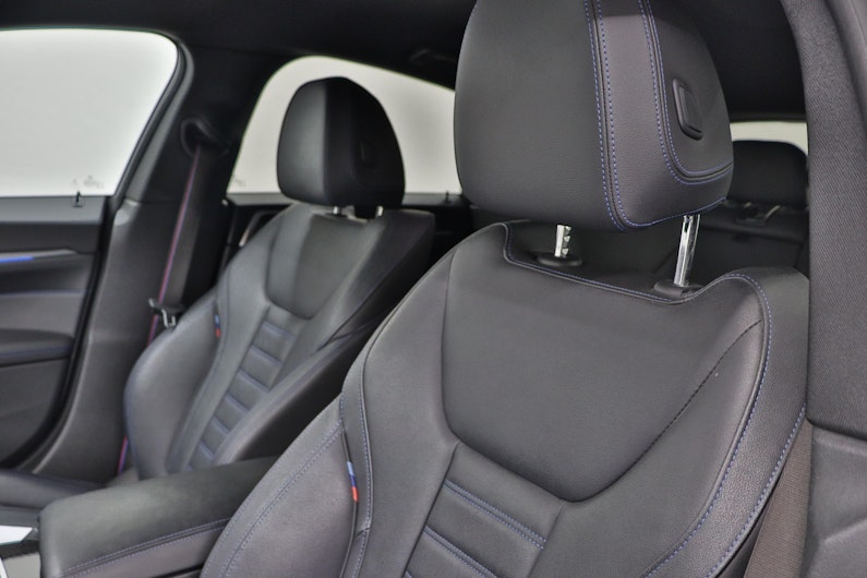 Vehicle image BMW i4