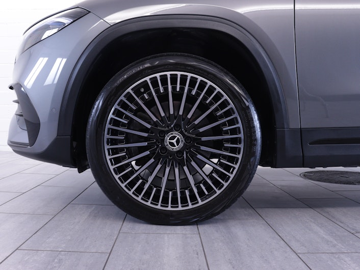 Vehicle image MERCEDES-BENZ EQA 350