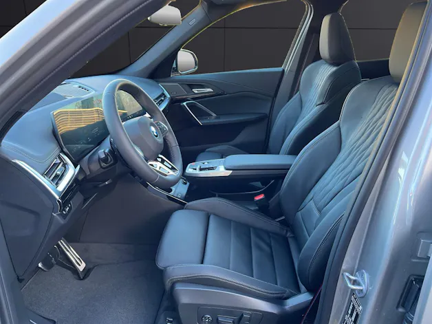 BMW X1 30e xDrive paddles