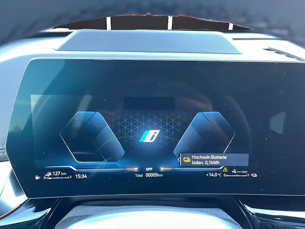 BMW X1 30e xDrive paddles
