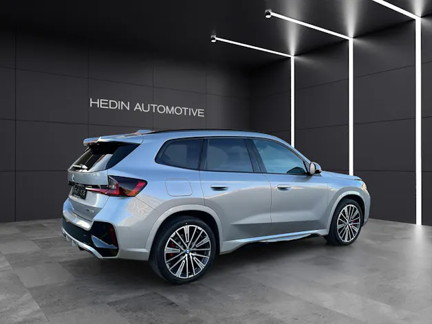 BMW X1 30e xDrive paddles