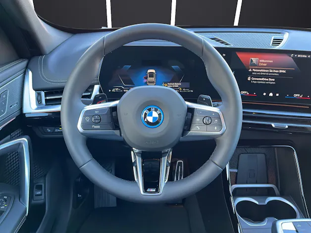 BMW X1 30e xDrive paddles