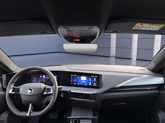 Vehicle image 4 Vehicle image 4