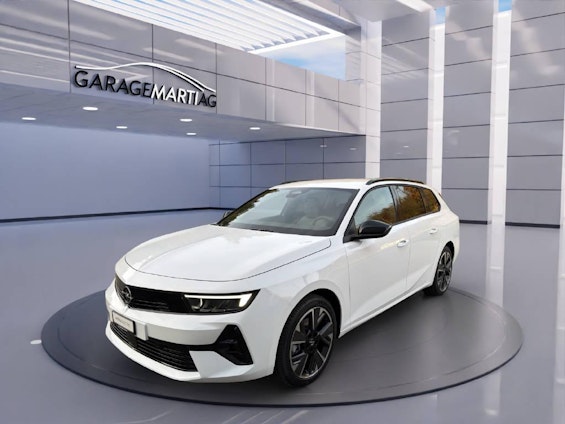 First vehicle image First vehicle image