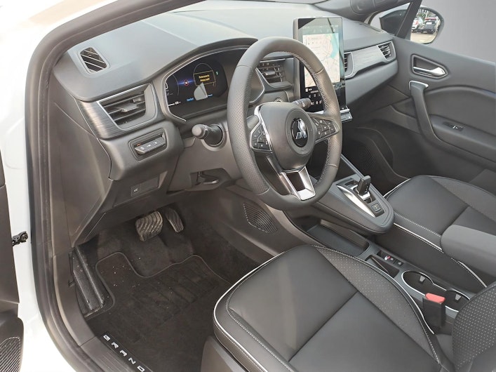 Vehicle image MITSUBISHI GRANDIS