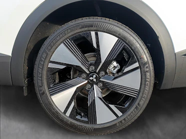 MITSUBISHI GRANDIS 14