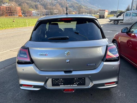 Vehicle image 8 Vehicle image 8