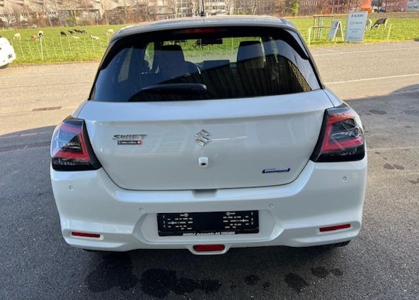 Vehicle image 8 Vehicle image 8